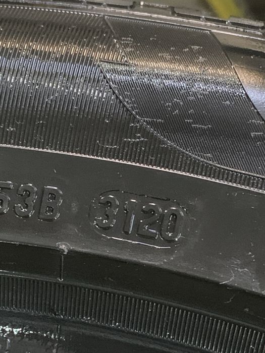 Шини Pirelli SCORPION winter 315 40 21 б/у зимові покришки