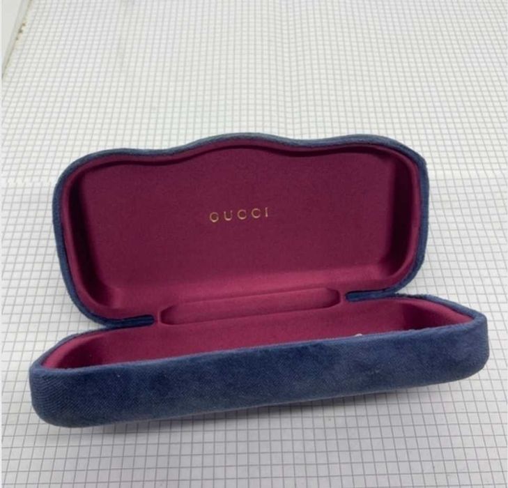 футляр для очков Gucci из синего бархата