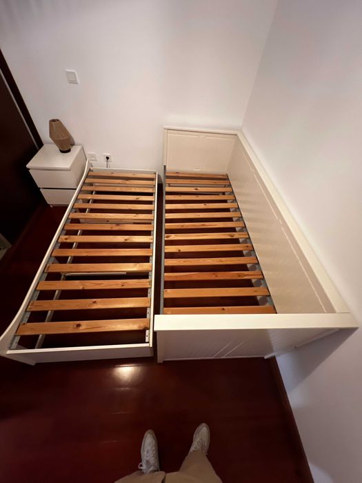 Cama IKEA HEMNES + 2 colchões ÅFJÄLL