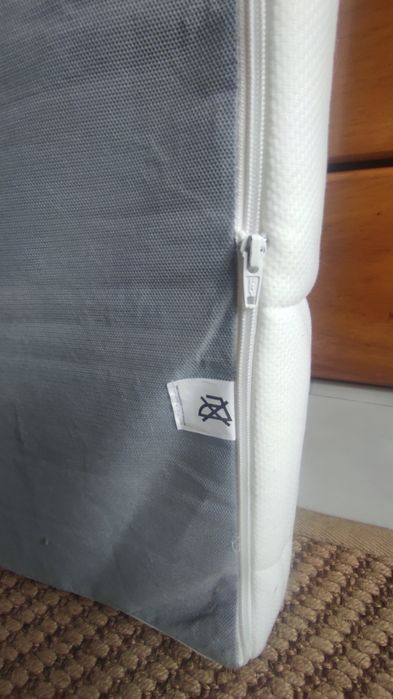 Dois colchões 80cm x 2m