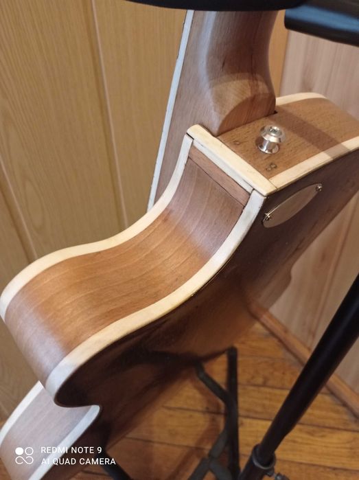 Gitara skrzypcowa Defil sprzedam zamienie