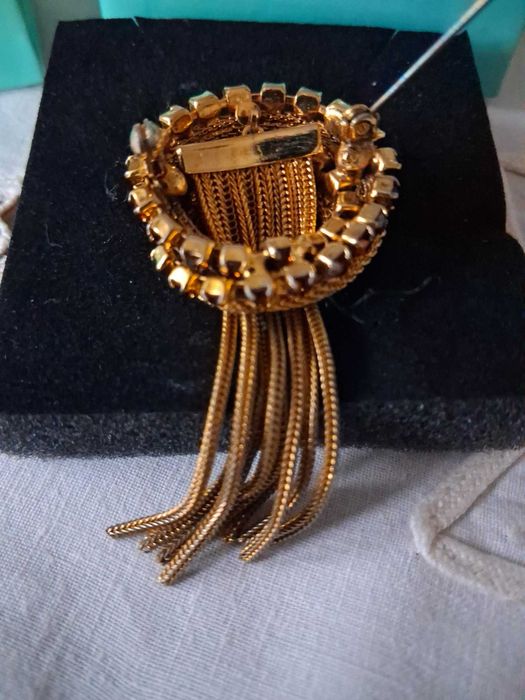 Niebagatelna broszka -vintage