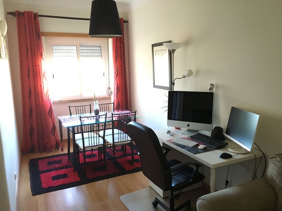 Arrendamento de apartamento T2 na Rua das Furnas