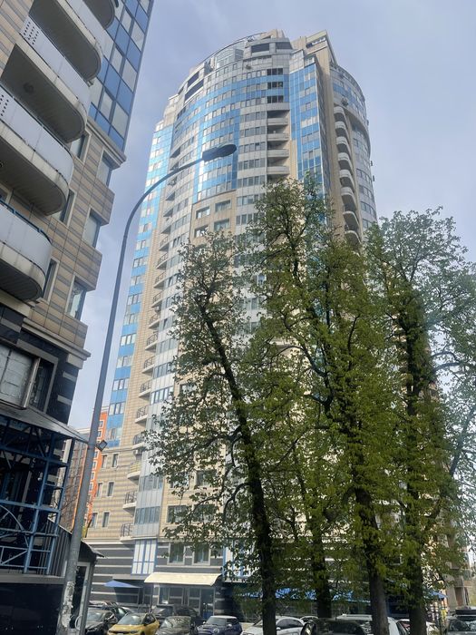 Продаж ЖК Аквамарин пр. Берестейський 131-а 2 к кв. площа 81,2 м
