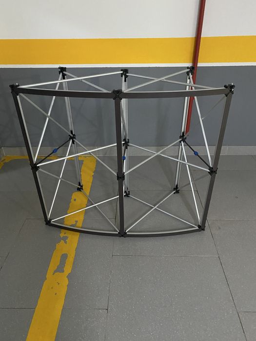 Stand expositor, banners e balcão