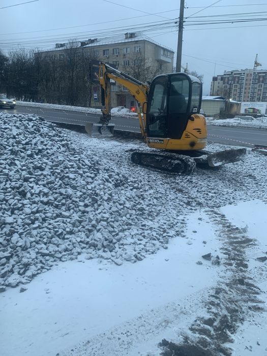 Мінескаватор послуги оренда