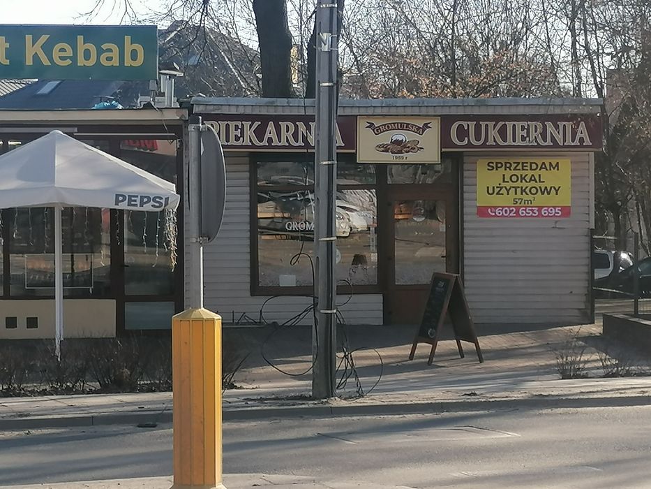 Sprzedam lokal handlowo - usługowy w Zielonce