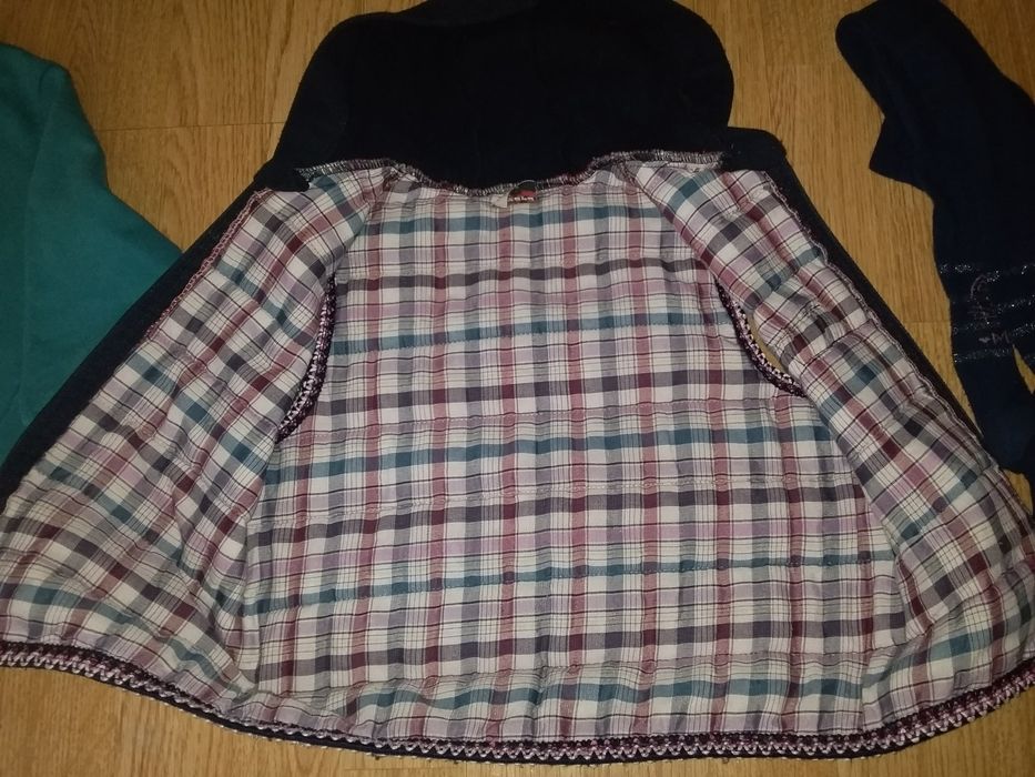 Жилєтка, светрик р-р 2-3