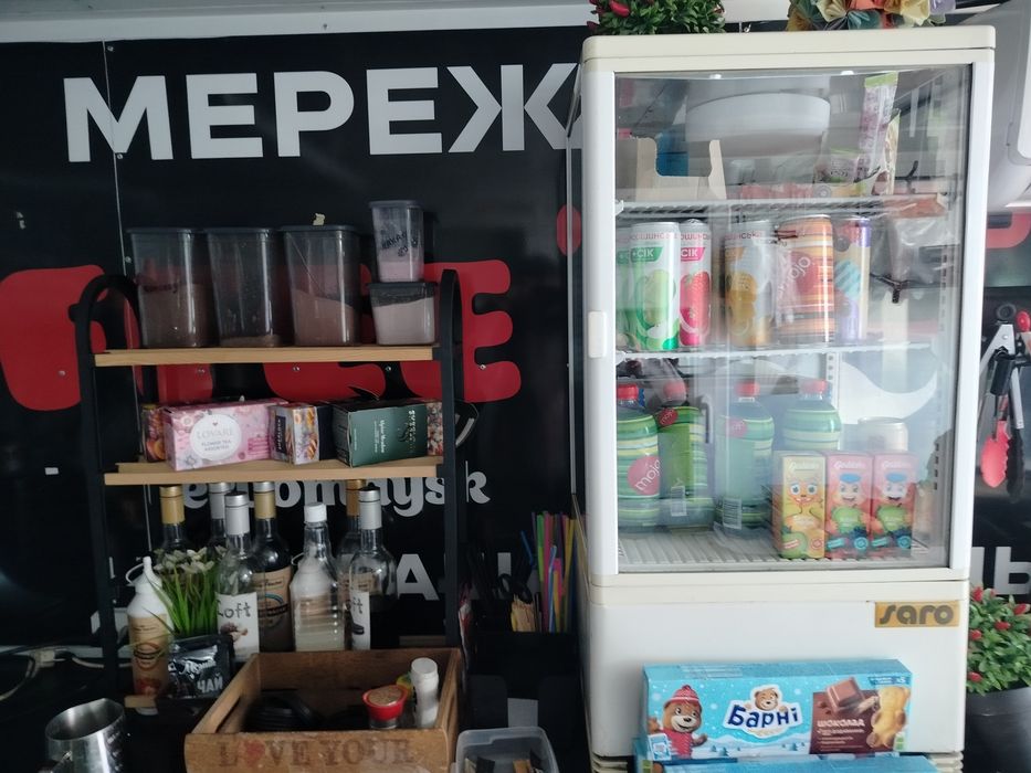торговельний павільйон / кав’ярня