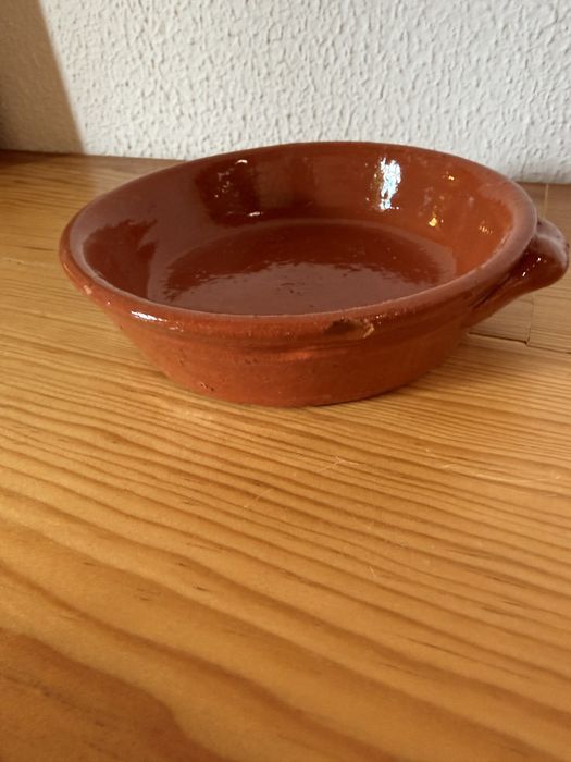 Taça terracota 13,5cm diâmetro.