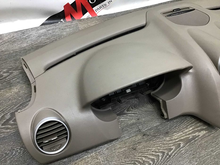 Торпеда панель салона Mercedes W-164 A1646800387