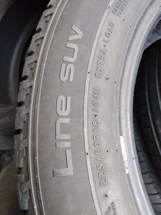Nokian 225 60 r18  2шт шини б'у резина гума з Європи