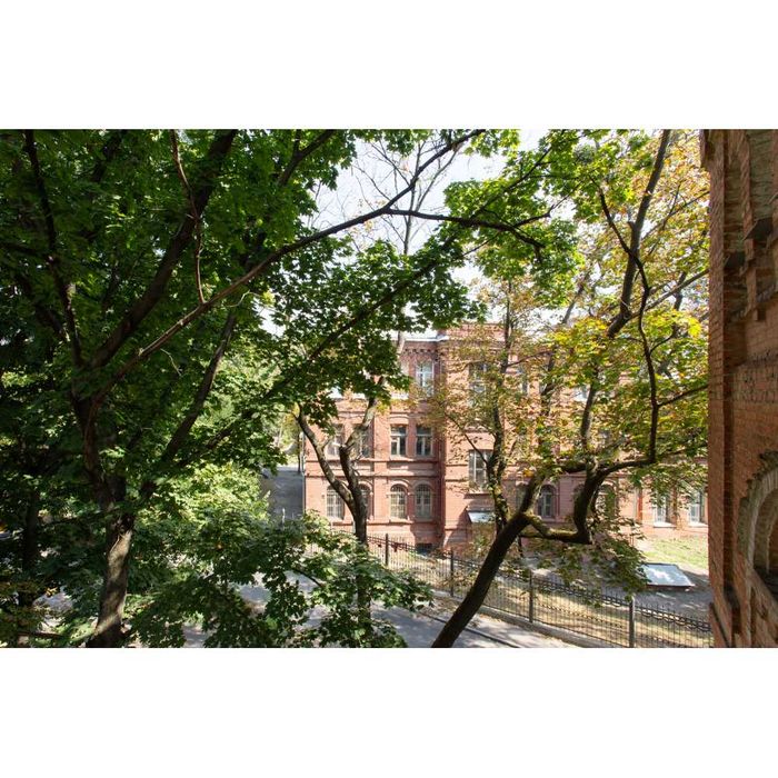 Квартира подобово біля метро Ярослава Мудрого ( Пушкінська)