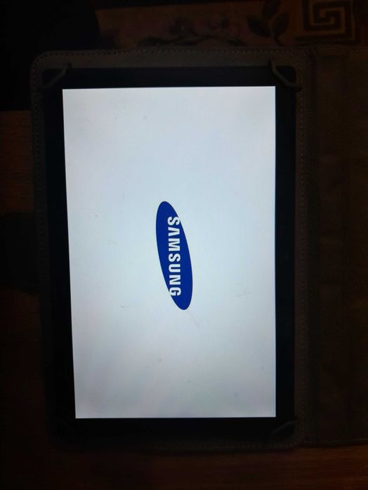 Планшет Samsung)