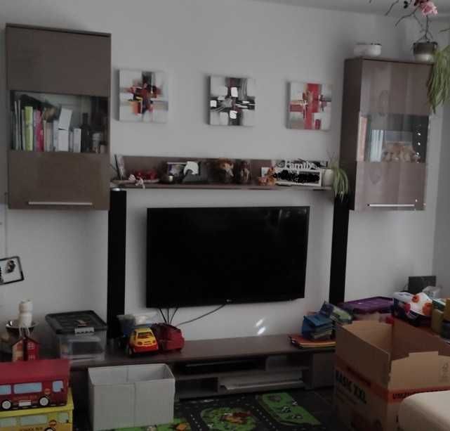 Móvel de Sala Moderno com Arrumação – 5 Peças