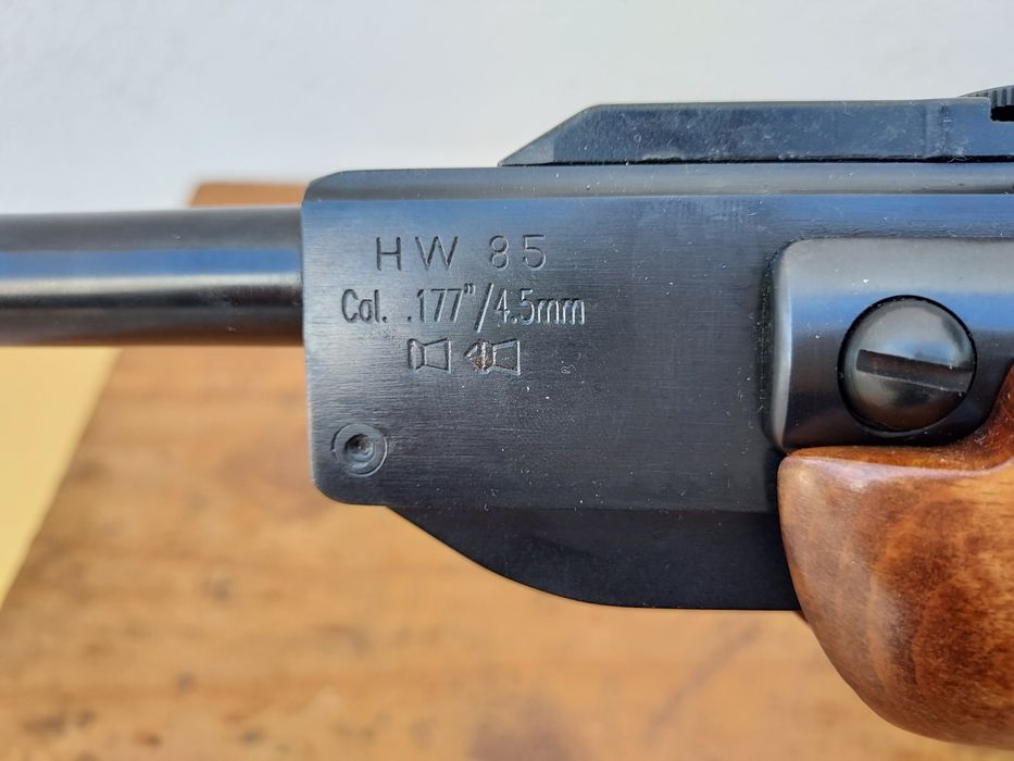 Weihrauch HW85s sem mira telescópica.