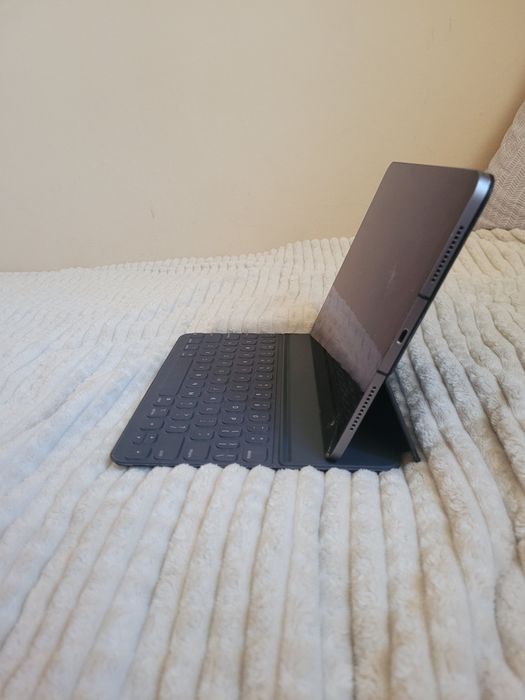 ipad pro smart keyboard folio