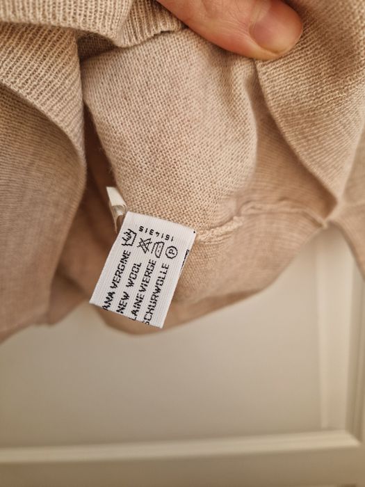 Beżowy golf sweter 100 % wełna