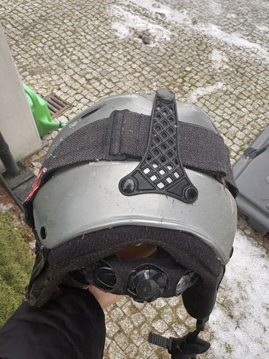 Kask narciarski UVEX S-M regulowany kobiecy