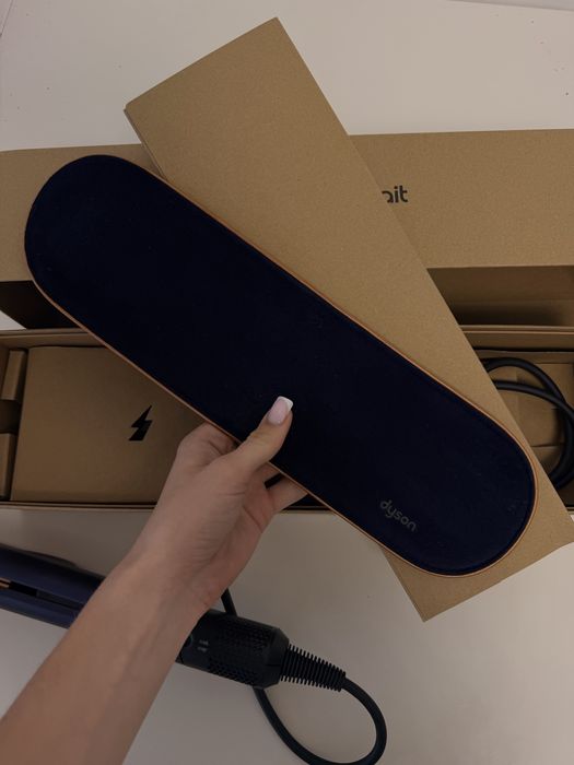 Продам dyson airstrait оригінал