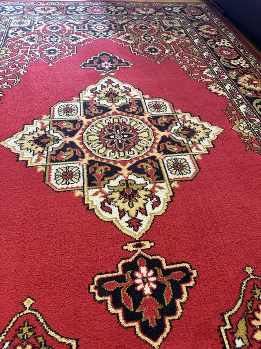 Килим з натуральної шерсті