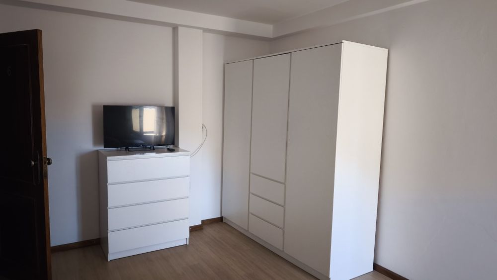 Suíte para casal com varanda  em Arcozelo Barcelos