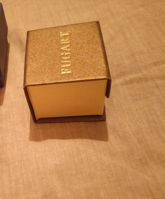 Pudełko na biżuterię kolczyki pierścionek FUGART na magnes brązowe beż