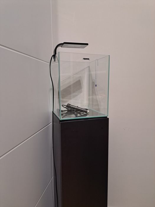 Akwarium Aquael shrimp set Day&Nigh 30l razem z szafką