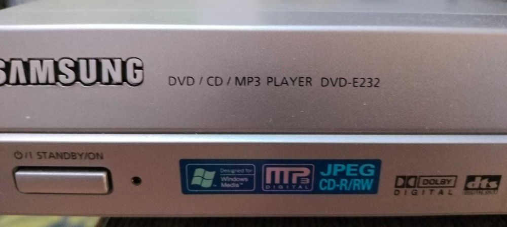 Leitor de DVD/CD/MP3 Samsung E-232