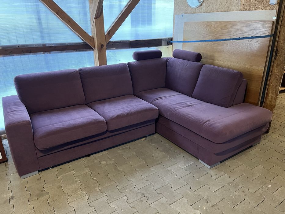 Narożnik firmy Helvetia Furniture