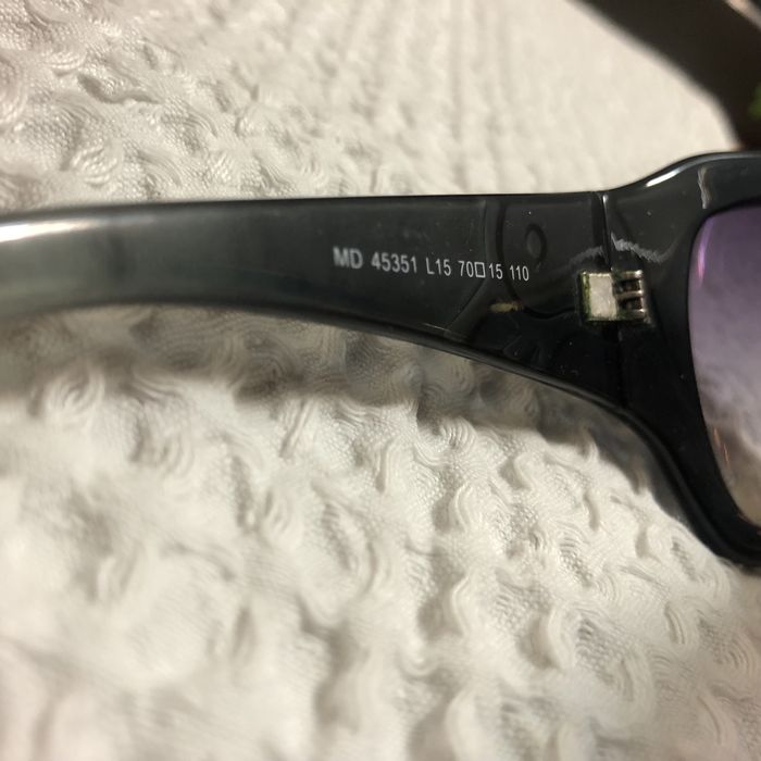 Óculos de sol novos, marca Mandarina Duck