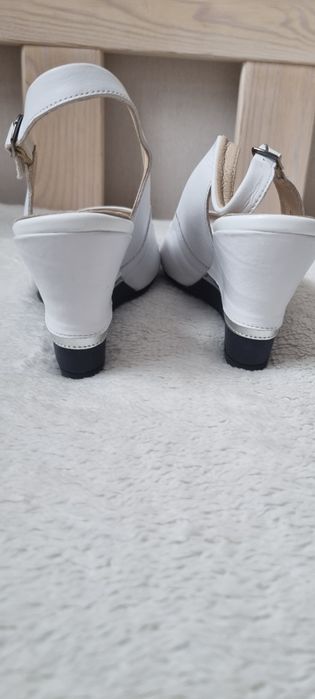 Buty skórzane  r.39