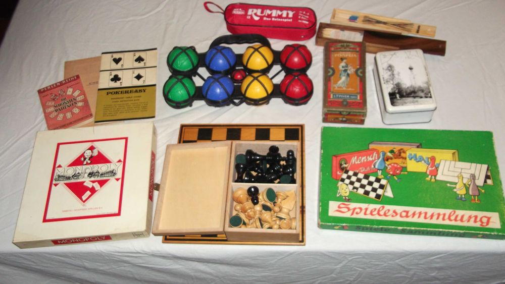 CONJUNTO DE 11 x JOGOS DE MESA