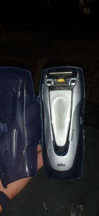 Електробритва BRAUN Series 1 190+ Series 3 330