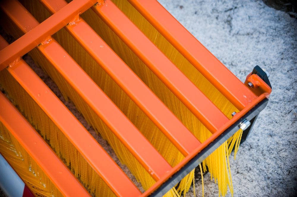 ZAMIATARKA,szczotka,odśnieżarka,na widły,łyżkę.Producent.Gwarancja.