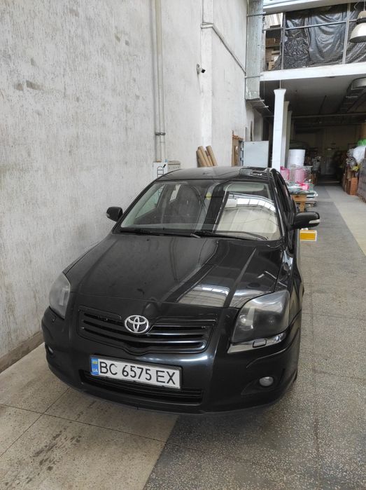 Toyota Avensis 1.8 газ/бензин