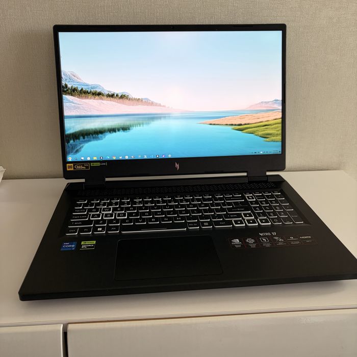 Acer Nitro 17 AN17-51 i7-13700H, RTX 4060, 1 TB SSD NVMe, 16 RAM стан нового