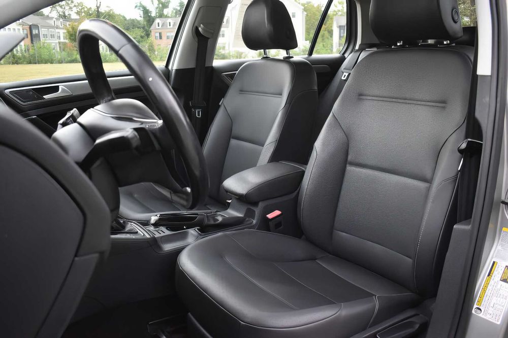 Volkswagen Golf      2015