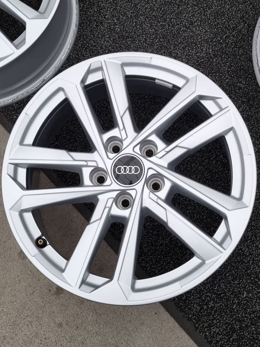 Felgi Alu 17" Audi A3 8Y 8V 8P Q2 5x112 SuperStan Oryginalne