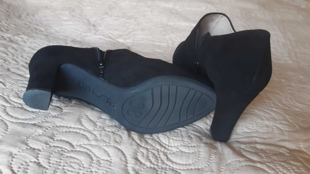 Unisa botki zamszowe