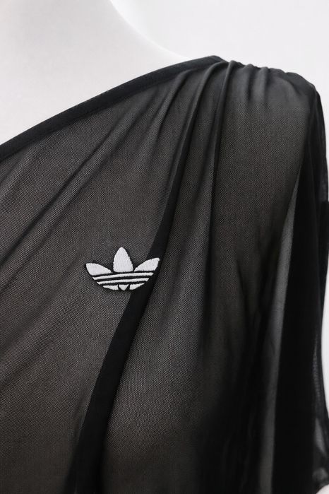 Asymetryczny top adidas