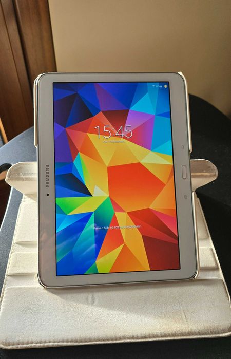 Samsung Galaxy Tab 4 10.1" – Tablet + Capa Protetora + Película de Ecrã