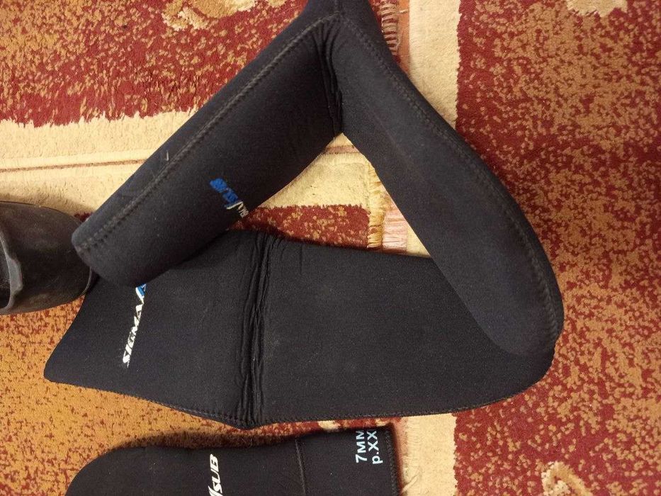 Гідрокостюм BEUCHAT 9mm XL в чудовому стані