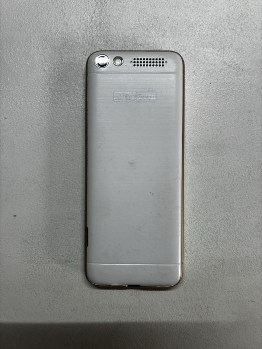 Telefon MaxCom MM136