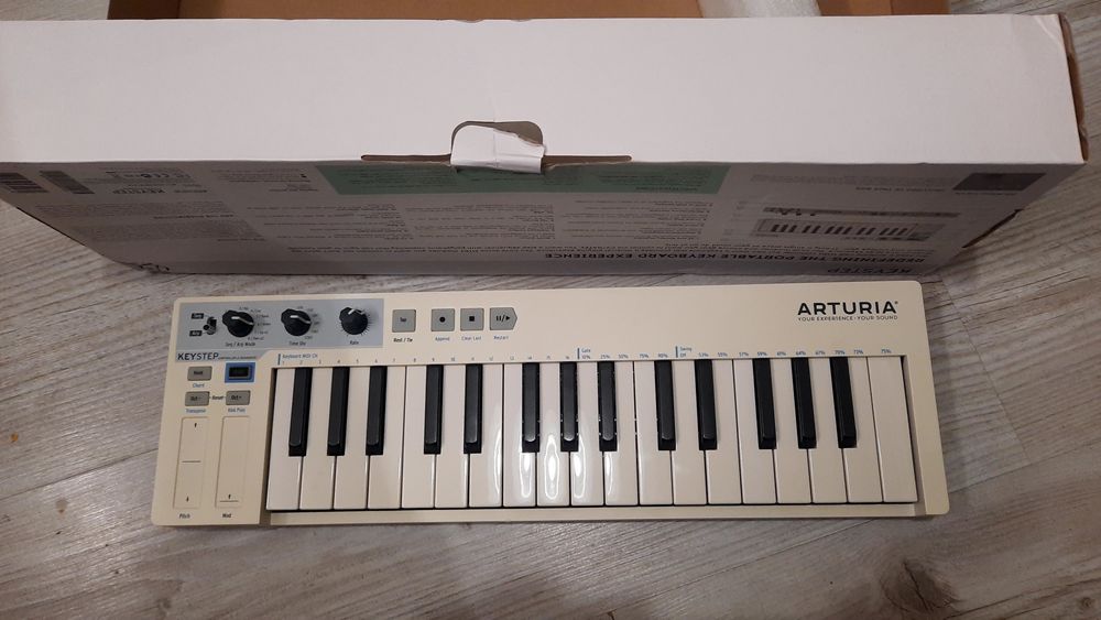 Arturia keystep 32 midi клавіатура контролер