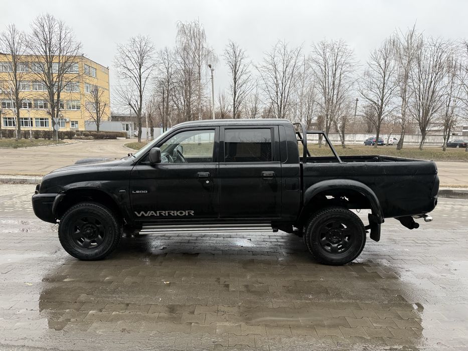 Продам Mitsubishi L200 4x4