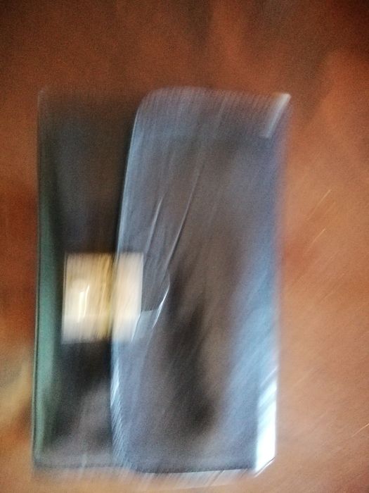 Mala para documentos em pele.