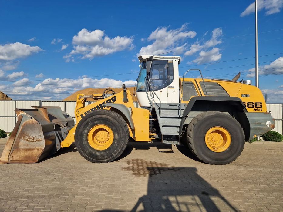 Liebherr L566 2plus2 * 9.854 mth * 2011r. * Pełen Serwis Liebherr * waga PFREUNDT *  ID: 424