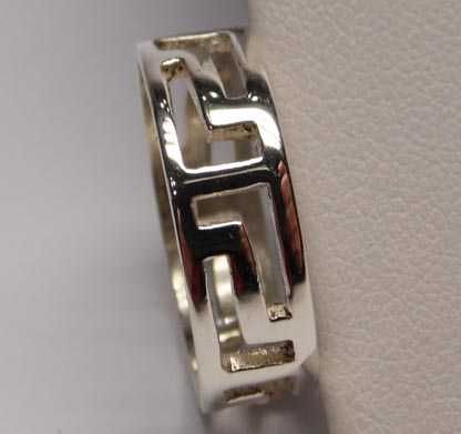 Srebrna obrączka grecka droga ażurowe ozdoby  R.14. 5,8 mm.