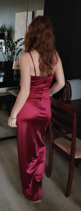 Sukienka studniówkowa